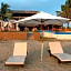 Hotel Villas Punta Blanca