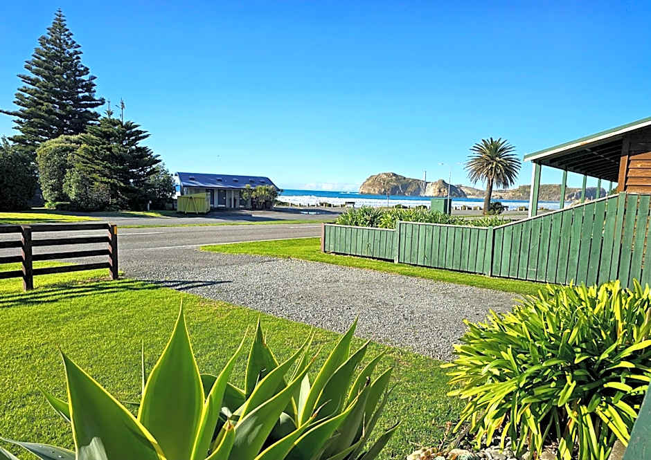 Castlepoint Holiday Park & Motels