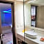 Seaflats Iate Plaza Hotel