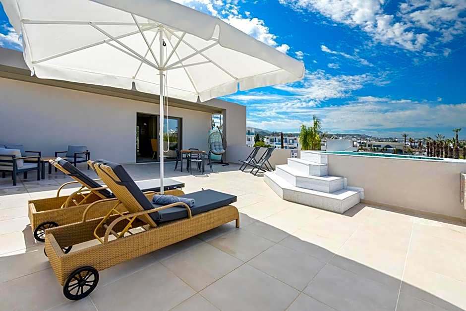 Pathos SeaSide Suites