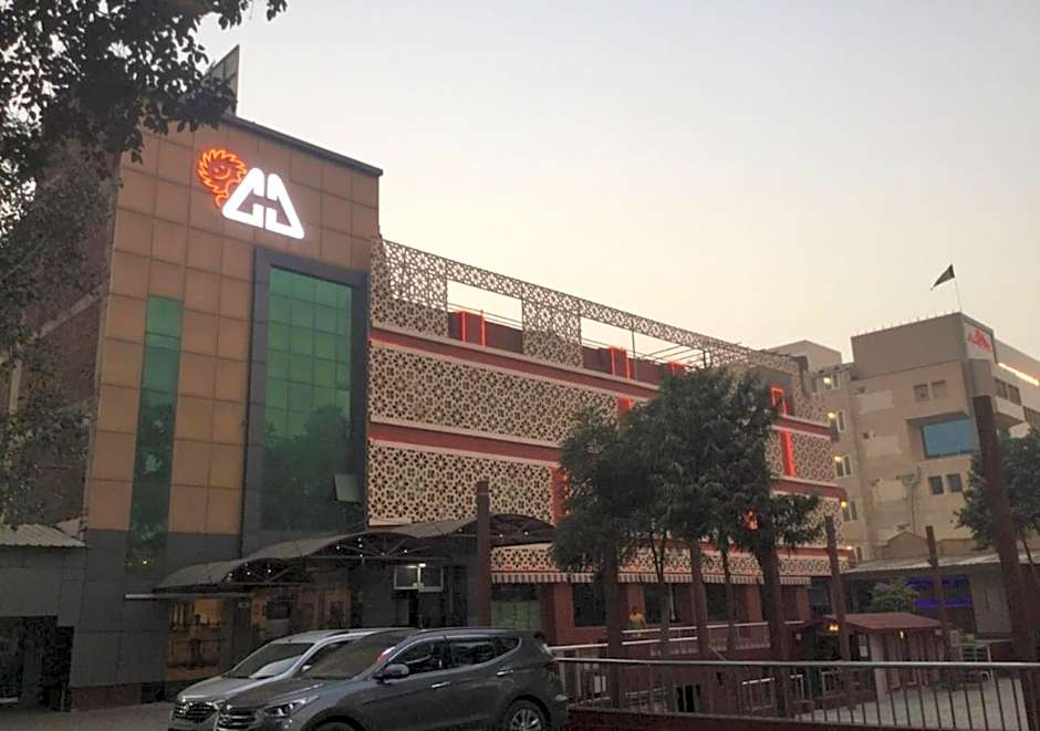 Citi Club - Luxury Budget Hotel in Kanpur