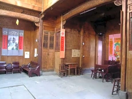 Wuyuan Qingyuan Guanting Guest House