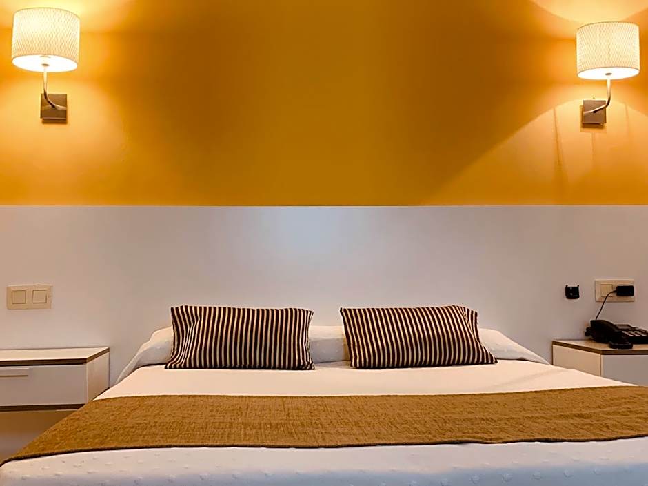 Hotel Restaurant Llansola