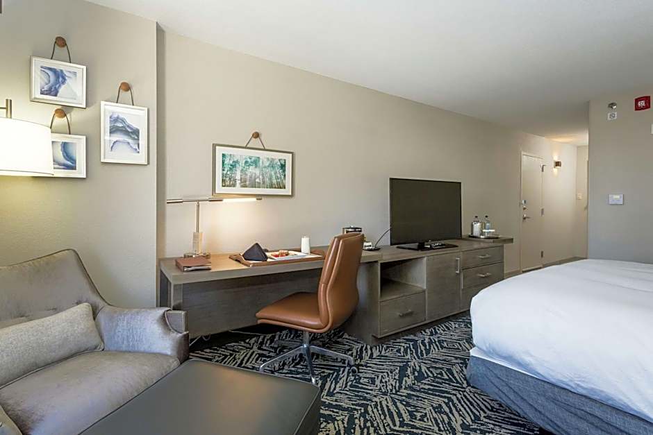 DoubleTree by Hilton Harrisonburg