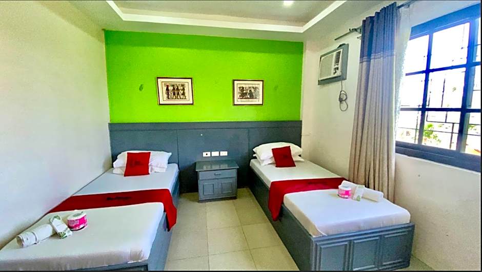 RedDoorz @ Greenview Hotel and Restobar Masbate