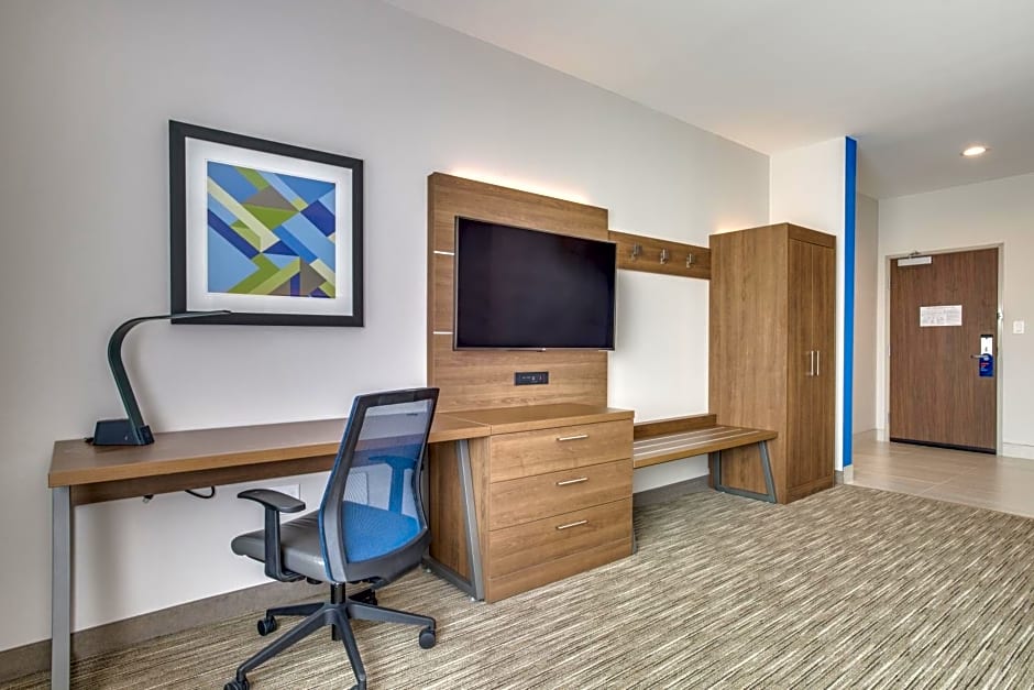 Holiday Inn Express And Suites Denton South By IHG