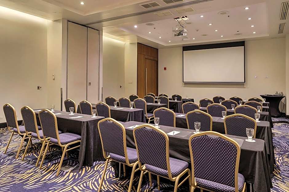 Courtyard by Marriott Panama Multiplaza Mall