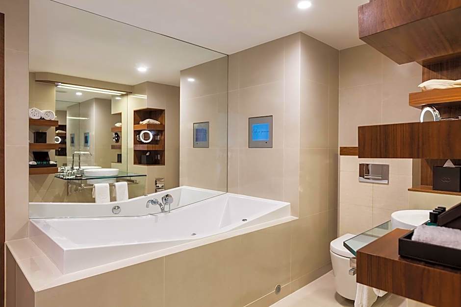 Sofitel Queenstown Hotel & Spa