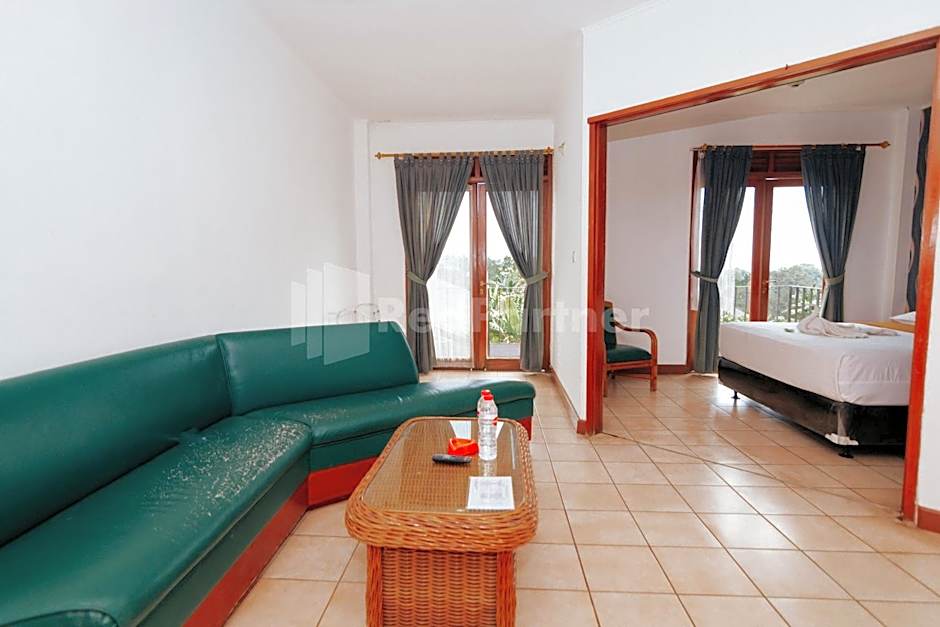 Villa Green Valley Puncak RedPartner