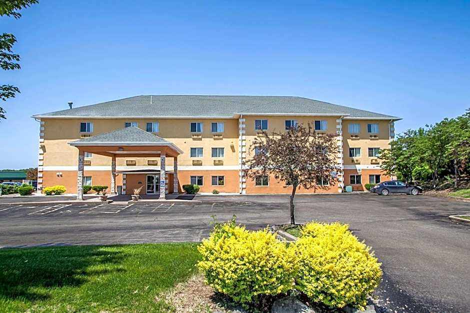 Comfort Inn Muscatine near Hwy 61