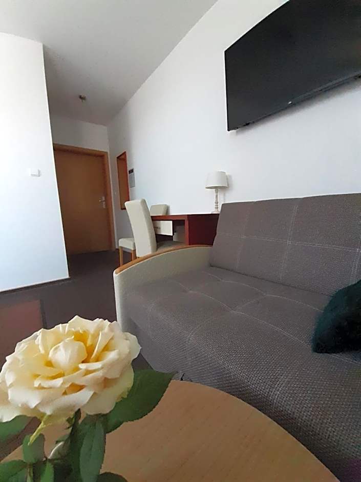 Photo 1 of 3 of Triple Room