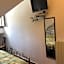 Hotel Bucaneve
