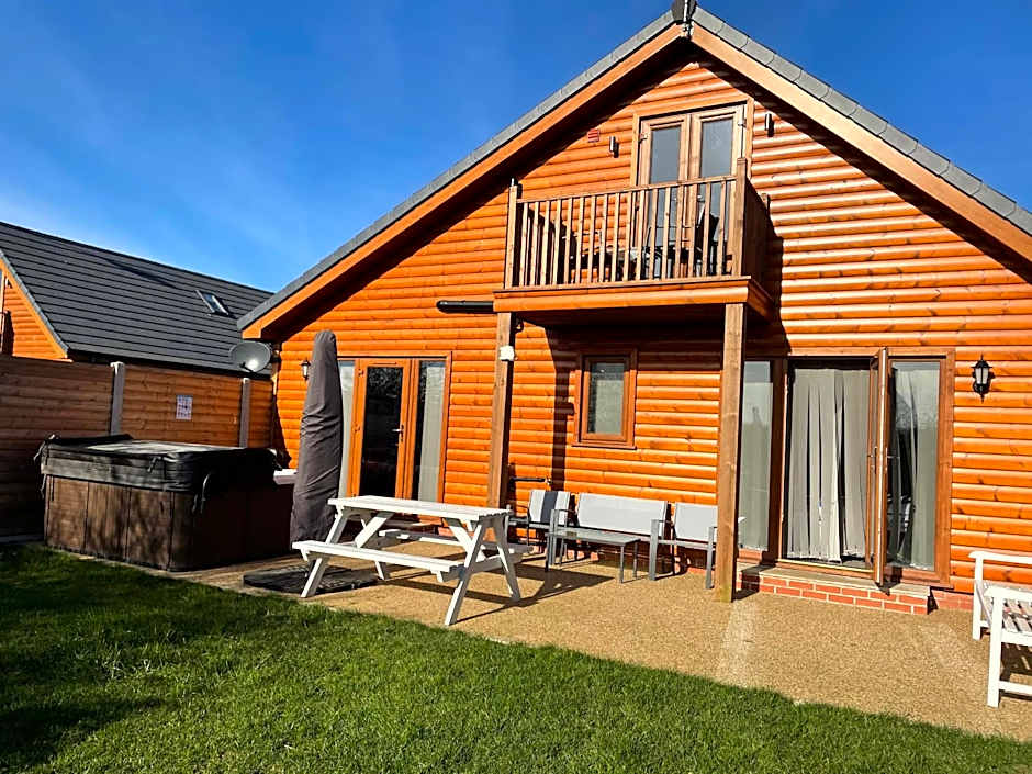 31 Cherry East Riding of Yorkshire Hot Tub & Fishing
