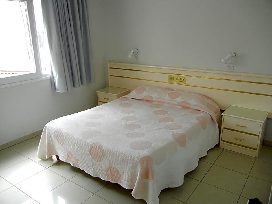 Tsialis Hotel Apartments