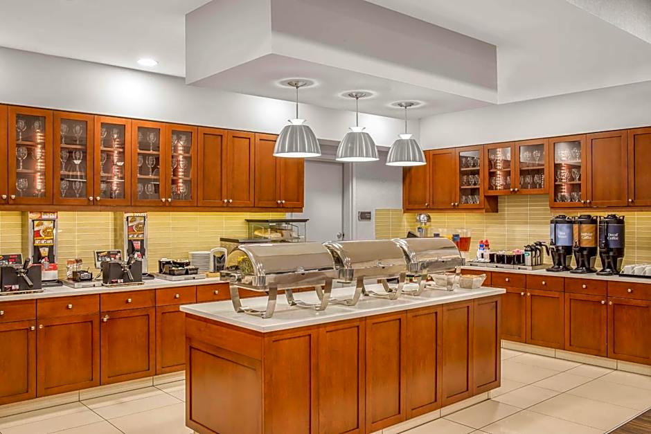 Homewood Winnipeg Airport-Polo Park