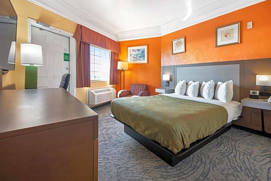 Quality Inn & Suites Galveston - Beachfront
