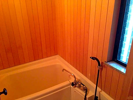 Japanese-Style Economy Room