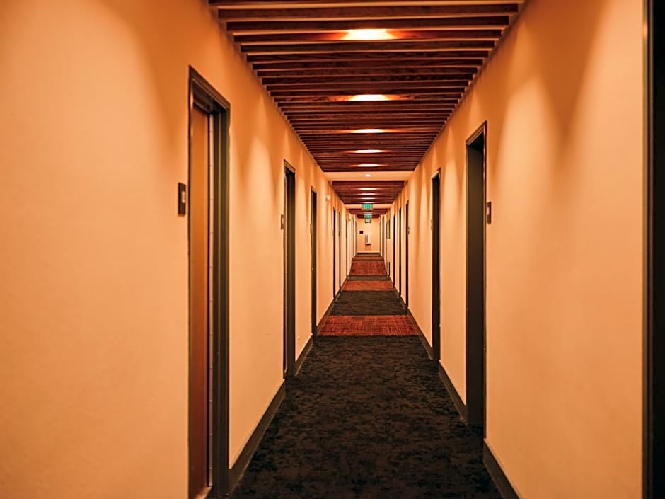 The Longleaf Hotel
