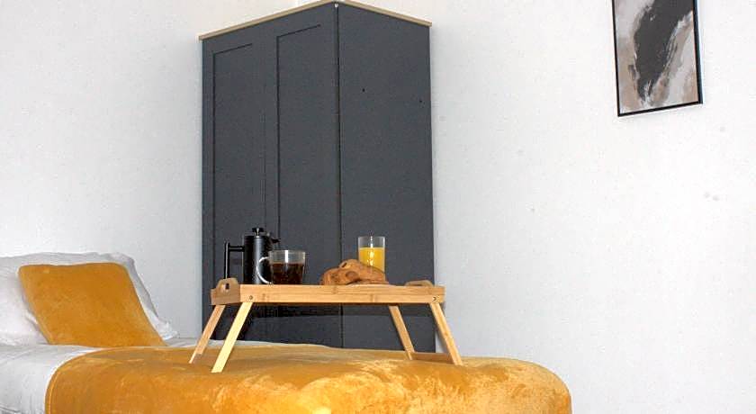 Elegant Room in St Albans