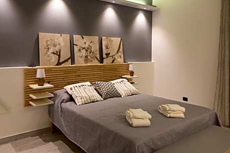 Quadruple Room with Private Bathroom