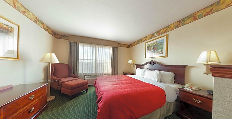 Country Inn & Suites by Radisson, Elkhart North, IN