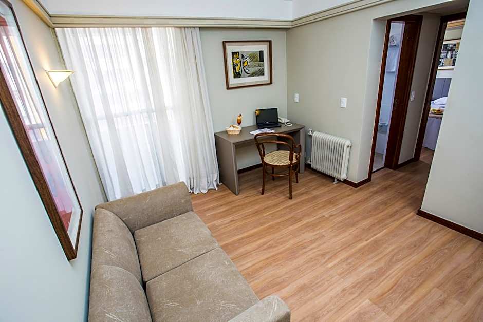 Alta Reggia Plaza Hotel