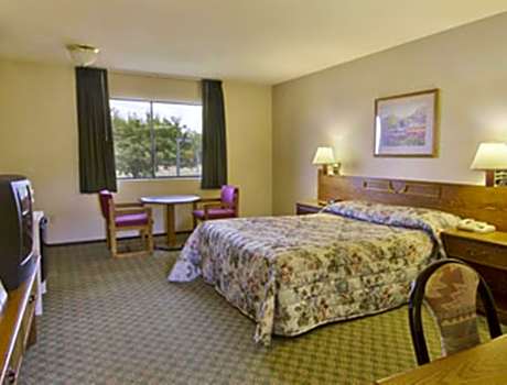1 Queen Bed Non-Smoking