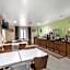 Super 8 by Wyndham Munfordville KY