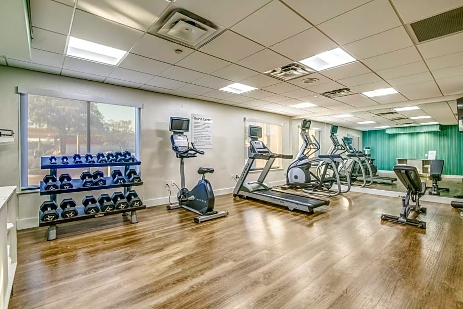 Holiday Inn Express And Suites Longview North By IHG