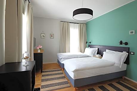 Superior Double or Twin Room with Lake View