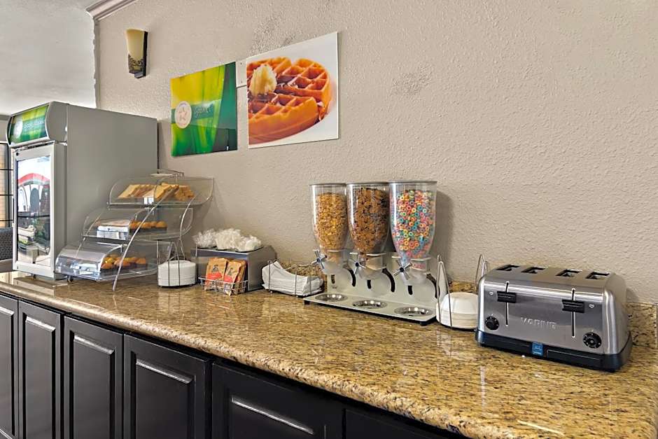 Quality Inn & Suites Weatherford