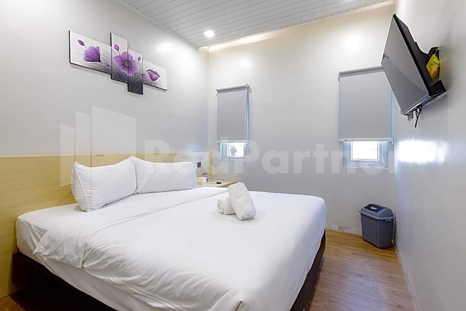 Travel Biz Hotel Medan Mitra RedDoorz