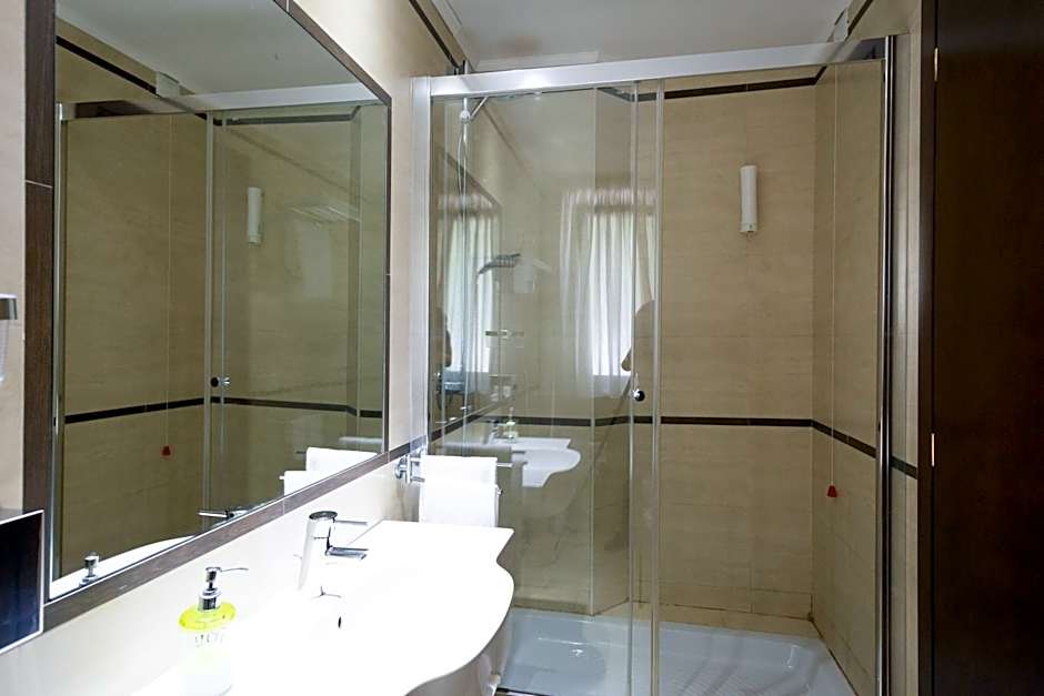 Cervara Park Hotel