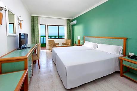 Sol Room Front Sea View