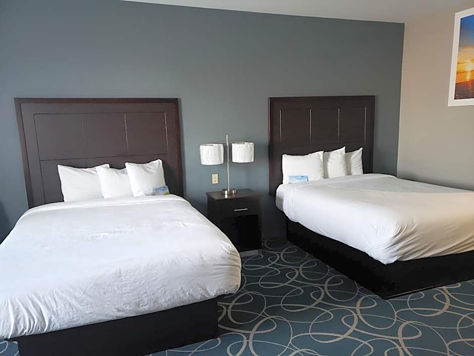Days Inn & Suites by Wyndham Cleburne TX