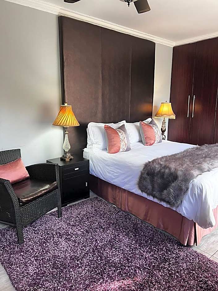 SILKEN TRAP GUEST HOUSE