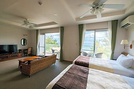 Deluxe Twin Room with Sea View
