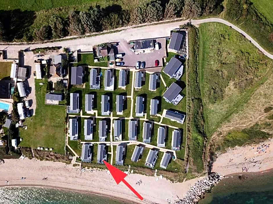 Europa Willow Pitch 29 Creek Caravan Park dog friendly