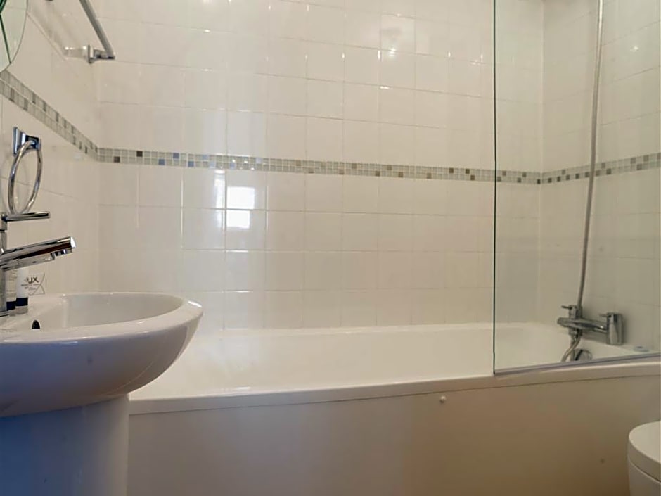 Garden Apartment On The Beach