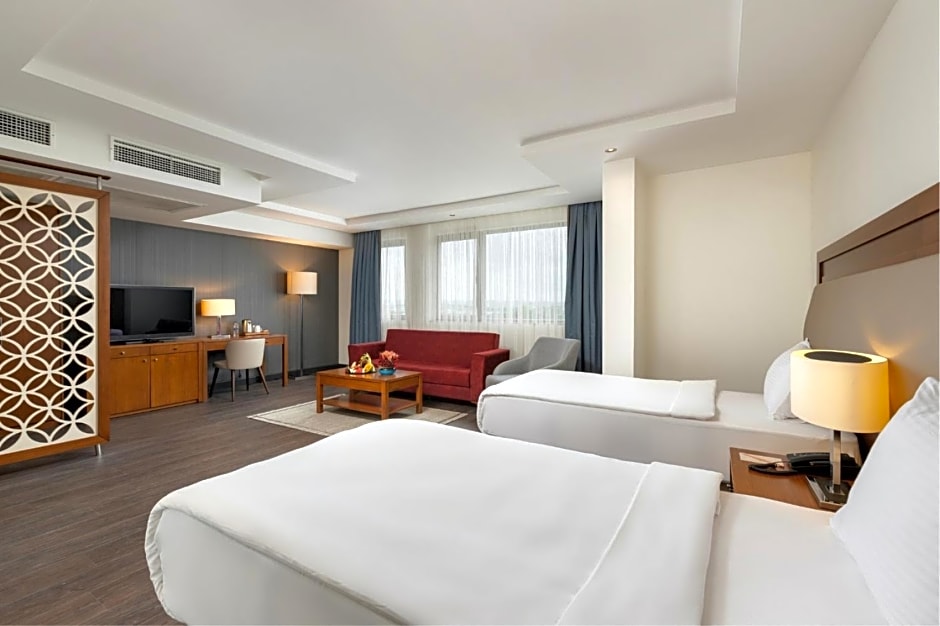 Miracle Istanbul Airport Hotel & Spa