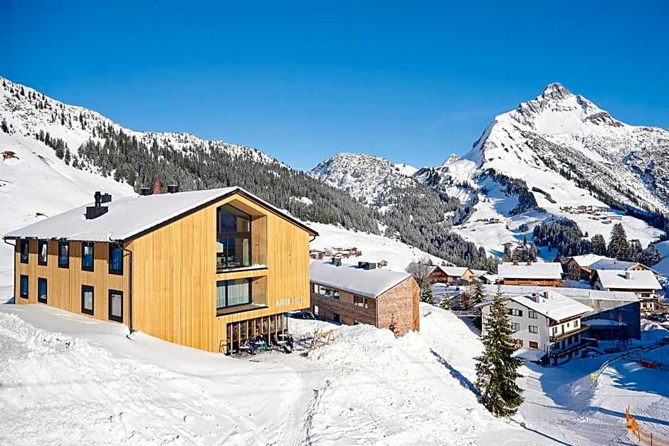 Warth52-W52 Apartments