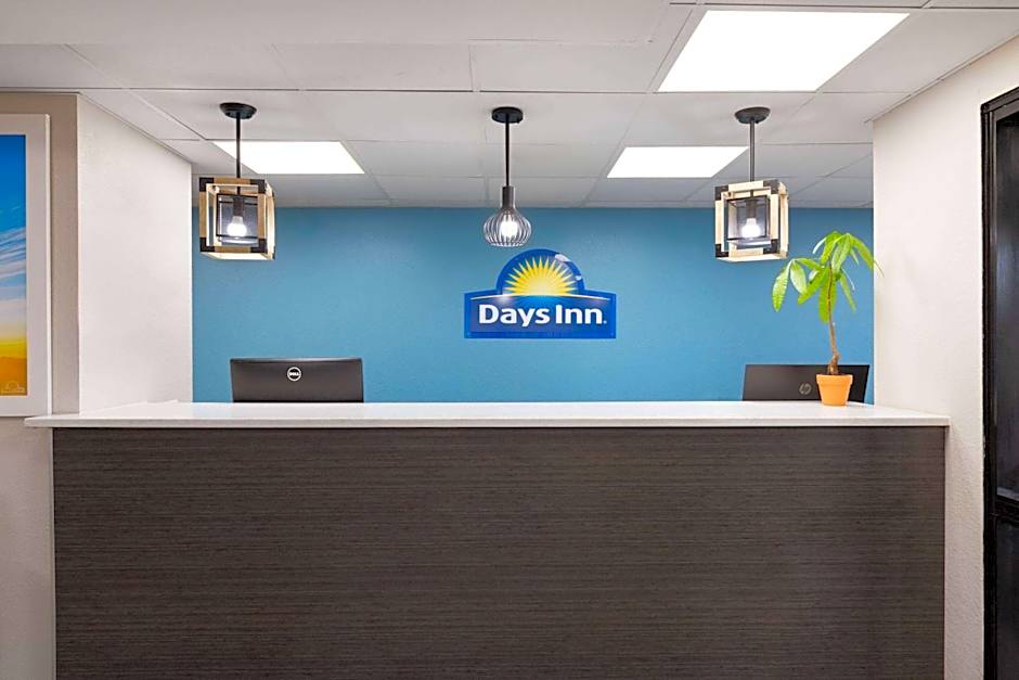 Days Inn by Wyndham Clarksville North