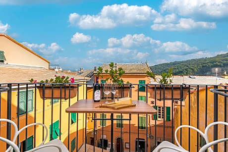 Colonna 24 Luxury Room in Portovenere near 5 Terre