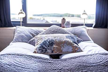 Small Standard Plus Room