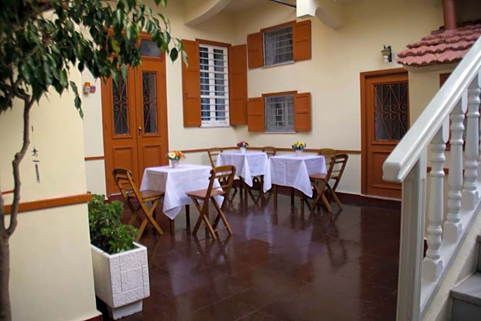 Medieval Rose Guest House