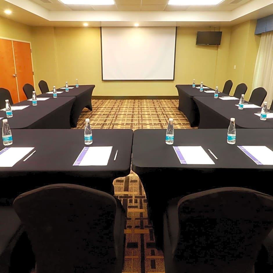 Hampton Inn By Hilton Reynosa