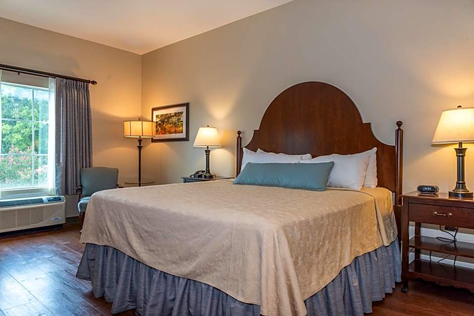Chateau Saint Denis Hotel, a Trademark Collection by Wyndham