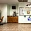 Days Inn & Suites by Wyndham Columbus NE