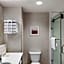 Hampton Inn & Suites by Hilton Kelowna Airport BC