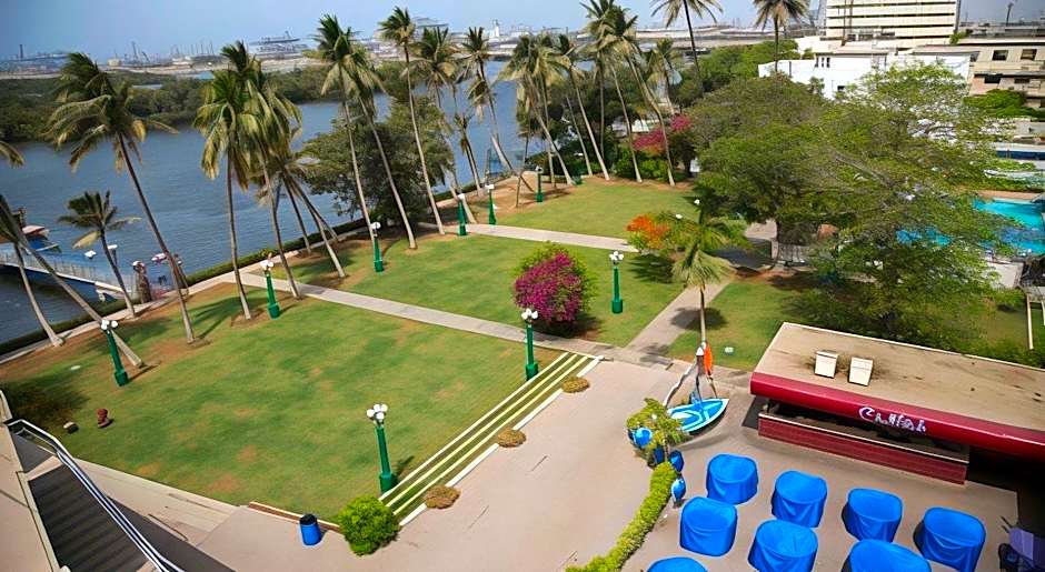 Beach Luxury Hotel